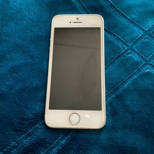 IPhone SE Silver 128 Gigabytes